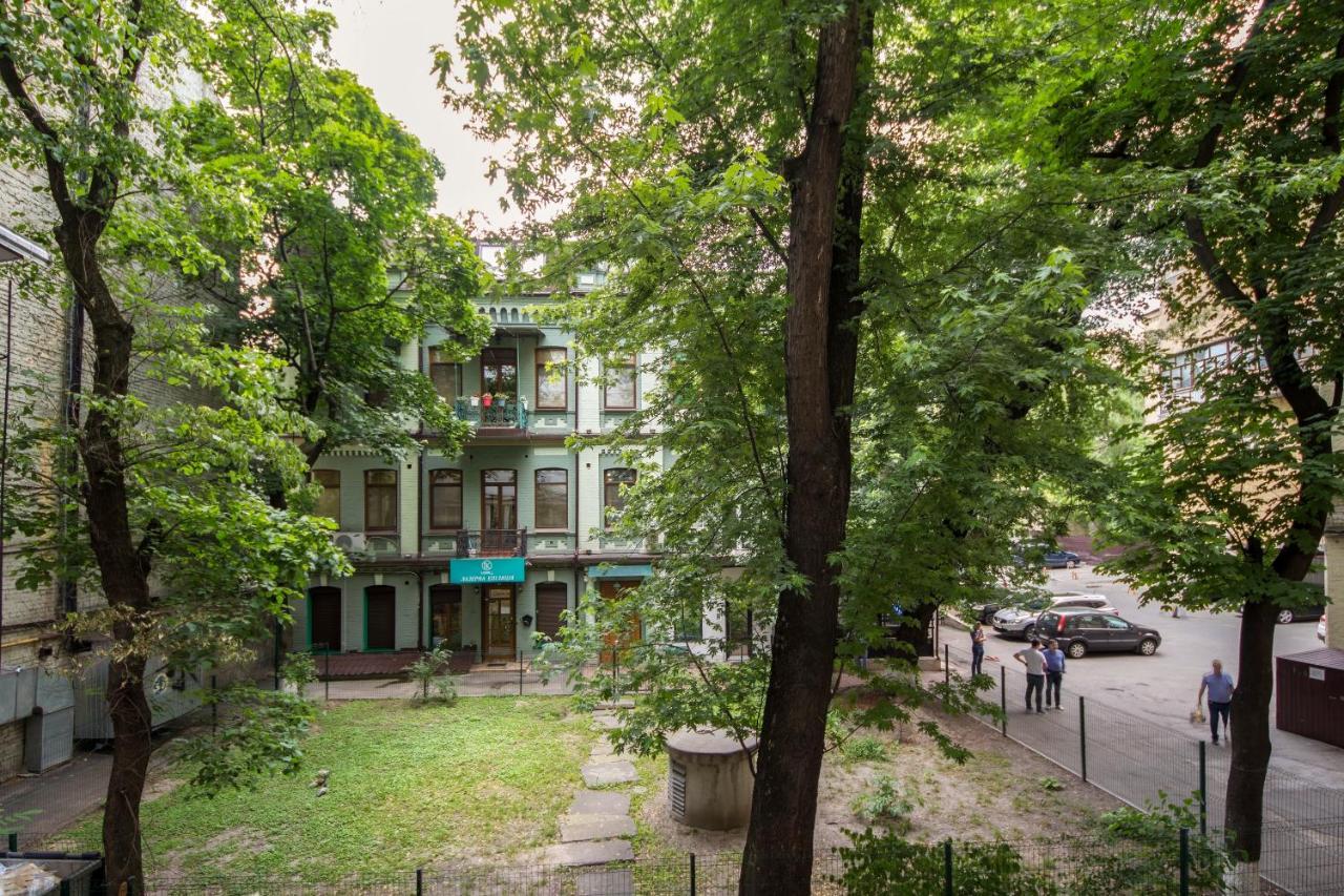 Design Apartments On Velyka Vasylkivska 42 Kyiv Exterior photo